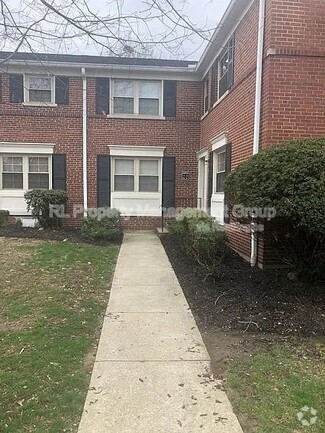 Building Photo - 1775 Northwest Ct