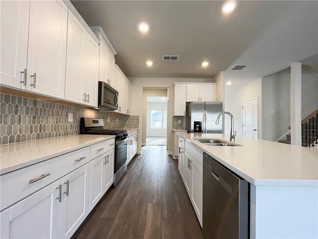 Building Photo - 6003 Hickory Crk Ct