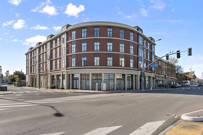 Foto del edificio - 3801 San Pablo Ave