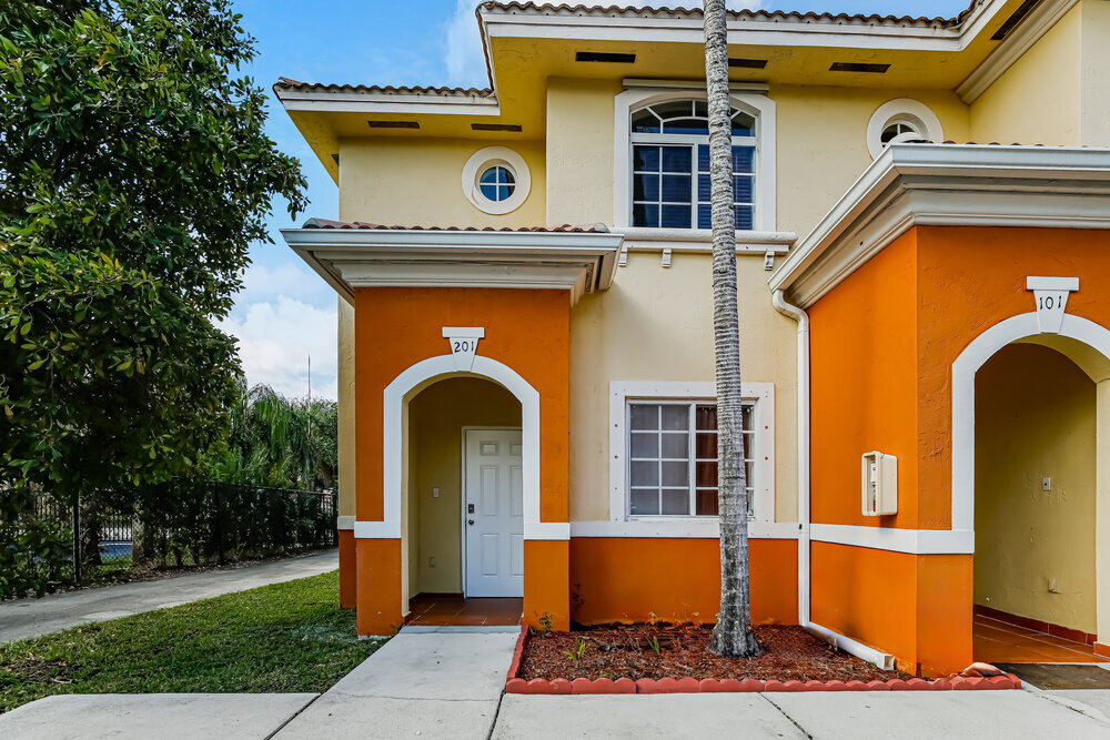 Primary Photo - 7380 NW 174 TE