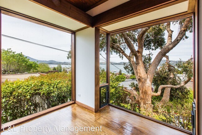 Foto del edificio - 4 br, 2 bath House - 29 Glen Drive