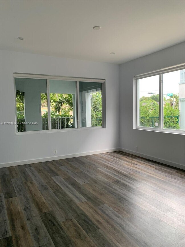 Foto del edificio - 1814 SW 22nd Ave