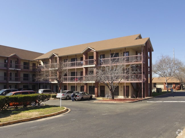 Building Photo - Alma North Plaza II