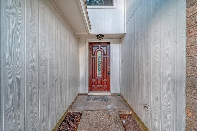 Foto del edificio - 8803 Woodleigh Dr