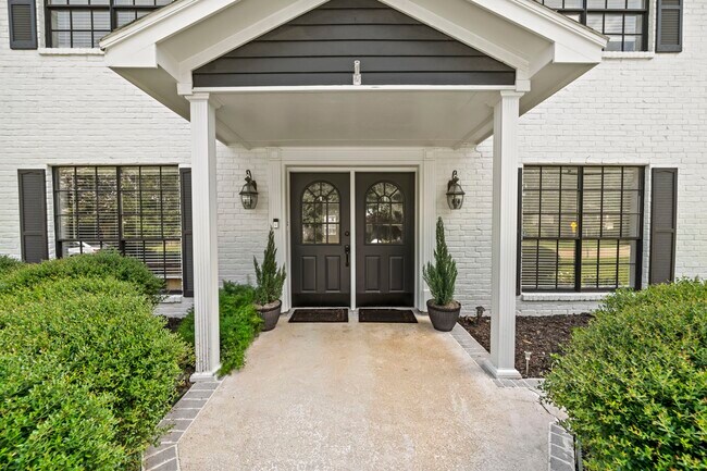 Building Photo - 31406 Stella Ln