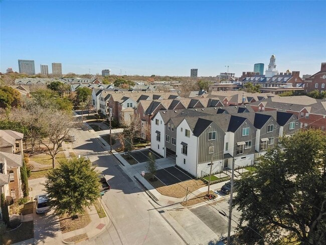 Building Photo - 3241 Rosedale Ave