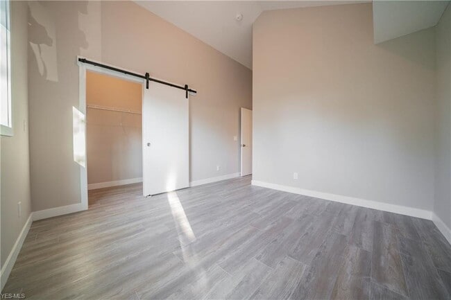 Building Photo - 809 Brayton Ave