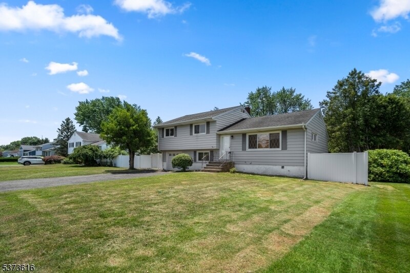 Foto principal - 267 Church Ln
