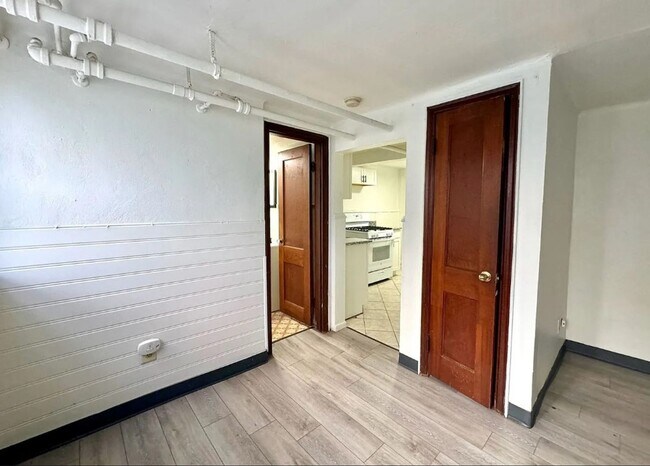 Foto del edificio - 526 Riddle Crest Ln