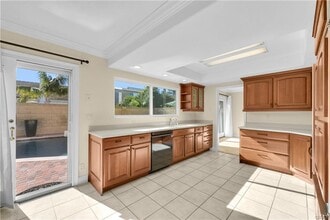 Building Photo - 9862 Dragon Cir