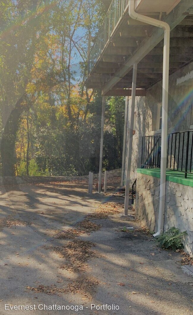 Building Photo - 2 br, 2 bath House - 640 E Crest Rd #4