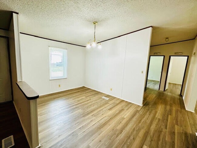 Foto del edificio - A Great Property In Cabot Waiting For You to Call It Home!