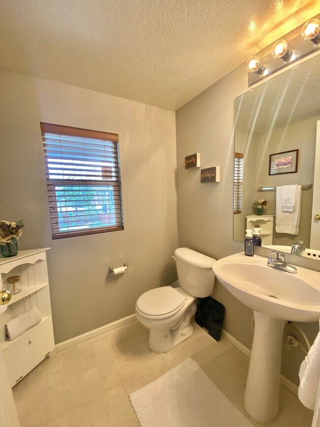 Foto del edificio - Central Park Home For Rent