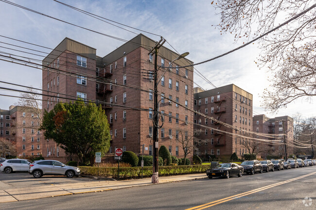 Building Photo - Fleetwood Park Cooperative