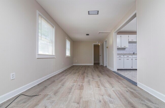 Building Photo - 105 Flagler Blvd