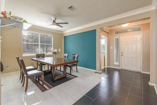 Building Photo - 21706 Owl Canyon Dr