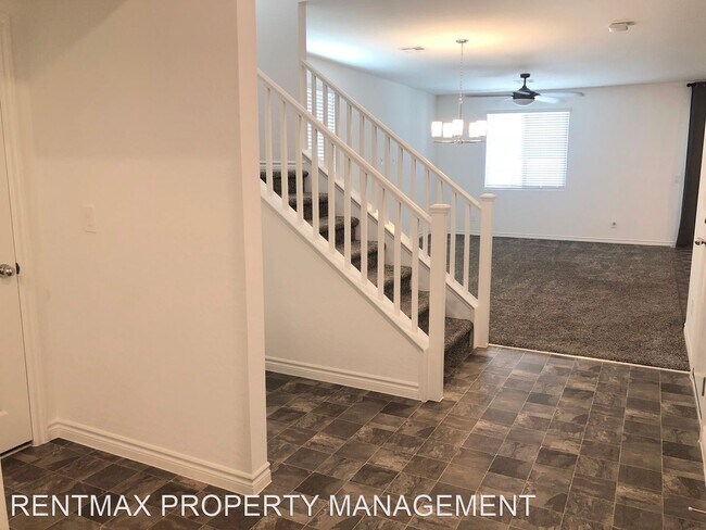 Building Photo - 3 br, 2.5 bath House - 1102 CLIFF CASTLE AVE