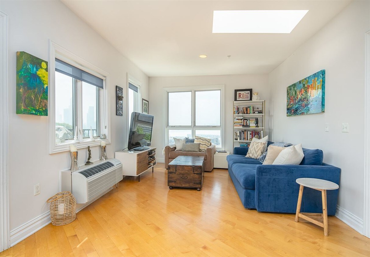 84 Hackensack Plank Rd Unit 8, Weehawken, NJ 07086 Condo for Rent in