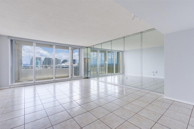 Building Photo - 888 Intracoastal Drive Apt #14B, Fort Laud...