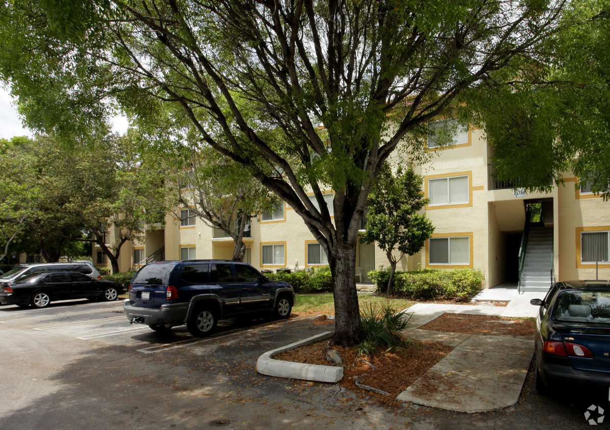 Foto del edificio - Garden Walk Apartments