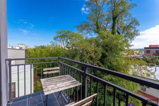 Building Photo - 1 bedroom in Brooklyn NY 11221