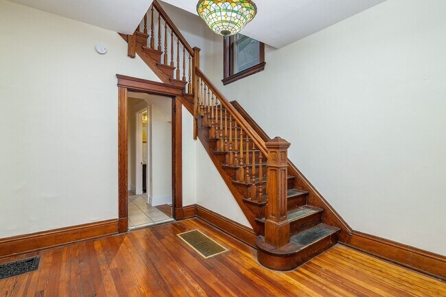 Foto del edificio - 633 Riddle Road