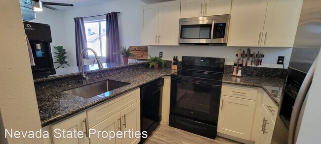 Foto del edificio - 2 br, 1 bath House - 2340 Canfield Dr Unit D