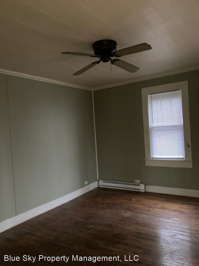 Foto del edificio - 2 br, 1 bath House - 116 E 13th St