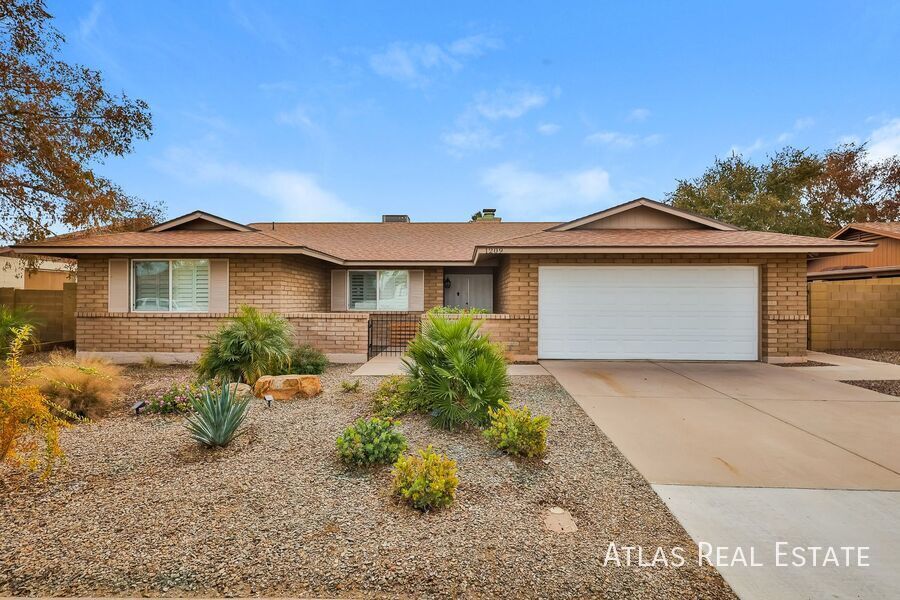 Primary Photo - 1209 W Palo Verde Dr