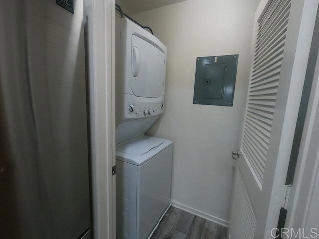 Foto del edificio - 1355 Nicolette Ave