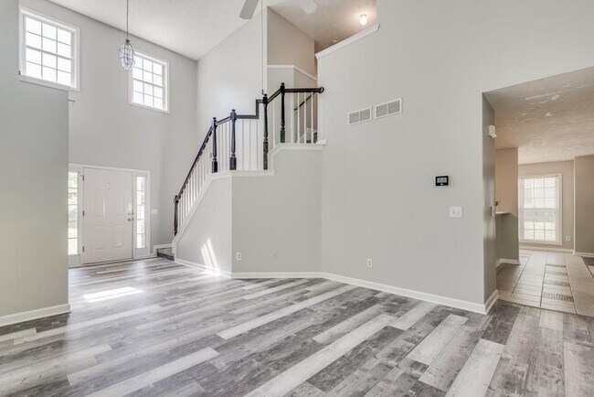 Building Photo - 3625 Palisade Park Dr