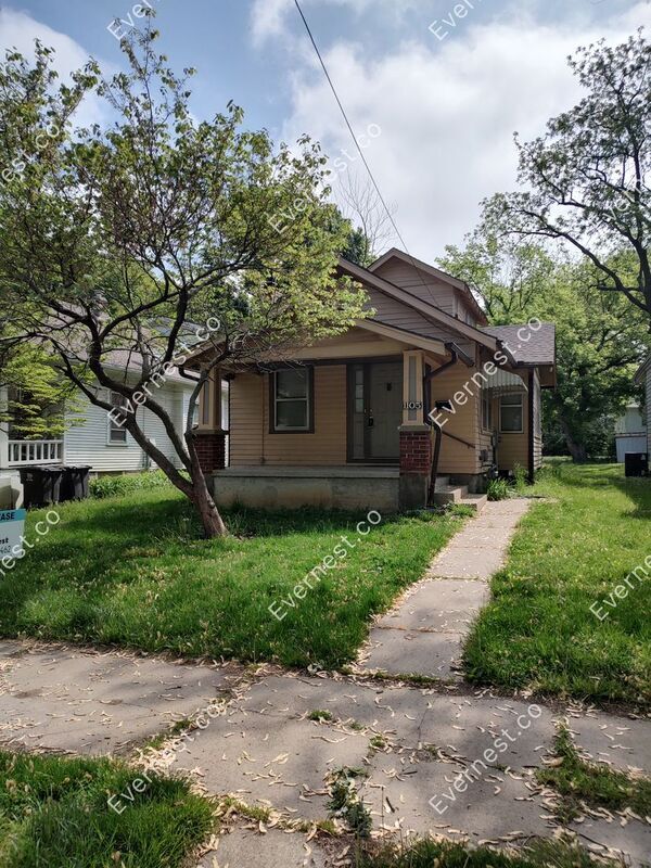 Foto principal - 1105 N Main St