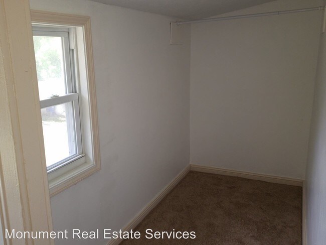 Building Photo - 3 br, 1 bath House - 872 E 143rd St.