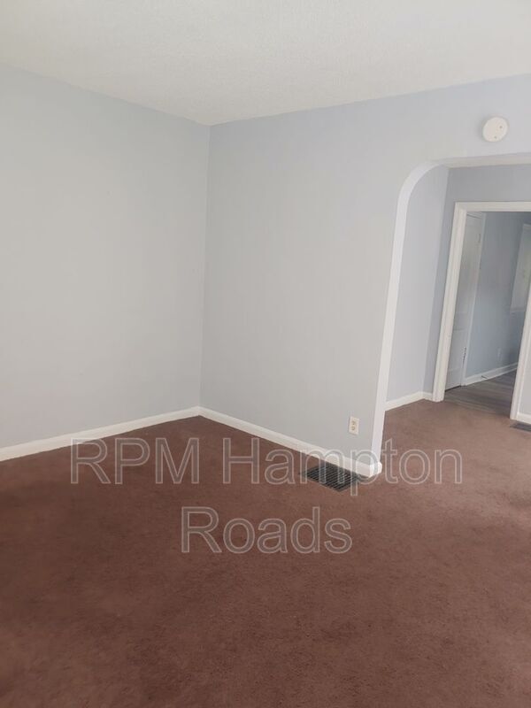 Foto del edificio - 3740 Hillside Ave
