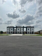 Building Photo - 7 N 39th St