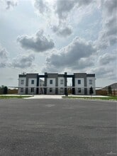 Building Photo - 7 N 39th St