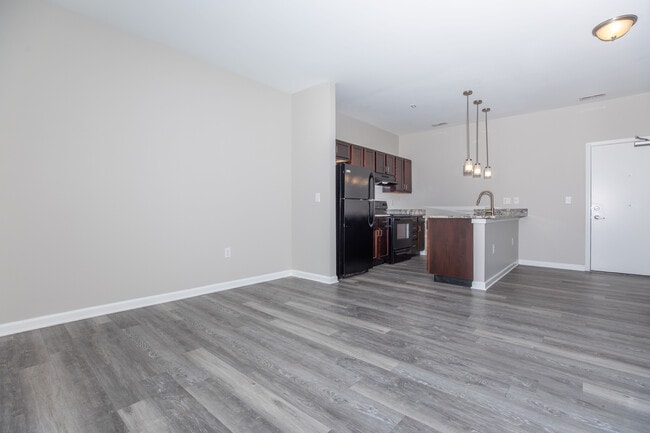 1 cama - 1 baño 705 FT2 - Madison Lofts