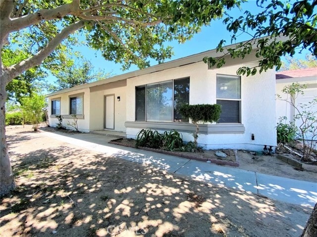 Building Photo - 16716 Stagecoach Ave