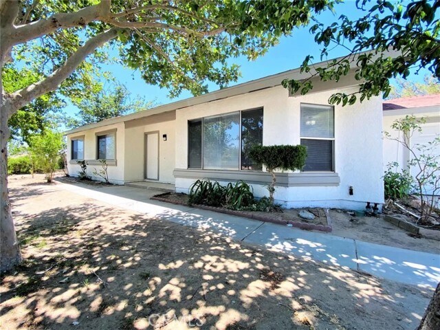 Foto del edificio - 16716 Stagecoach Ave