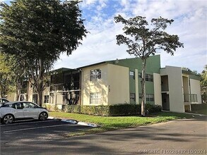 Building Photo - 4163 NW 90th Ave