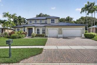Building Photo - 9479 Sedgewood Dr