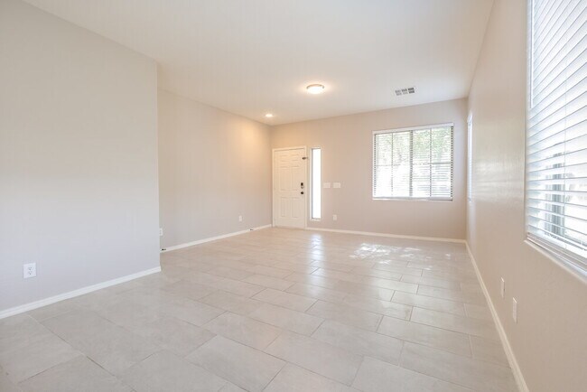 Foto del edificio - 22304 S 214th St