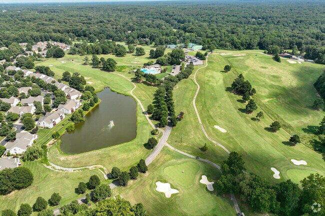 Stonehenge Golf and Country Club is in Midlothian.