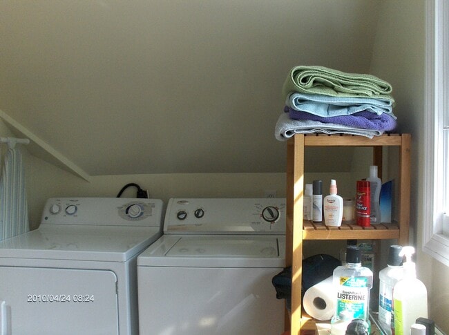 laundry 3 - 76 Nash St