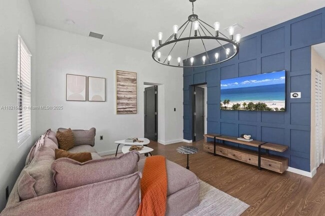 Foto del edificio - 601 SW 1st St