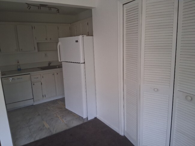 Foto del edificio - 604 SE 14th Ct