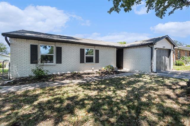 Foto del edificio - 6305 Redwood Ln