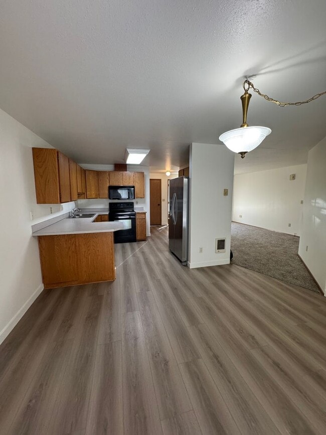 Building Photo - 1018 Holbrook Ct