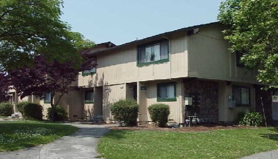 Primary Photo - 7441-7487 Bridgit Dr