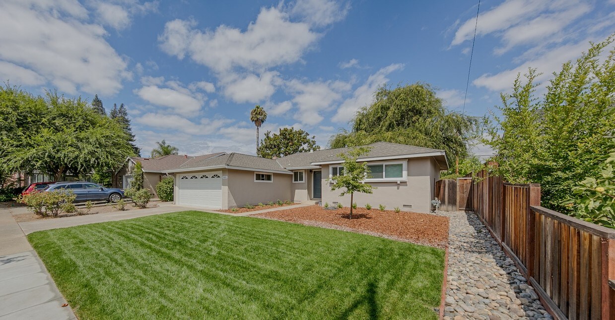 Foto principal - 1485 Kimberly Court